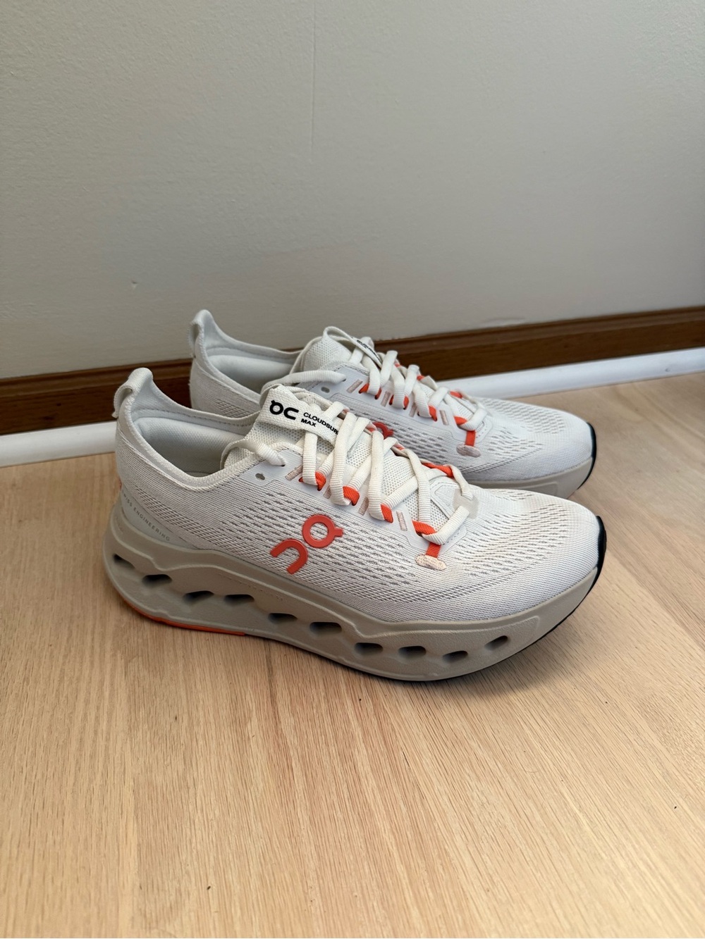 On Running Cloudsurfer max